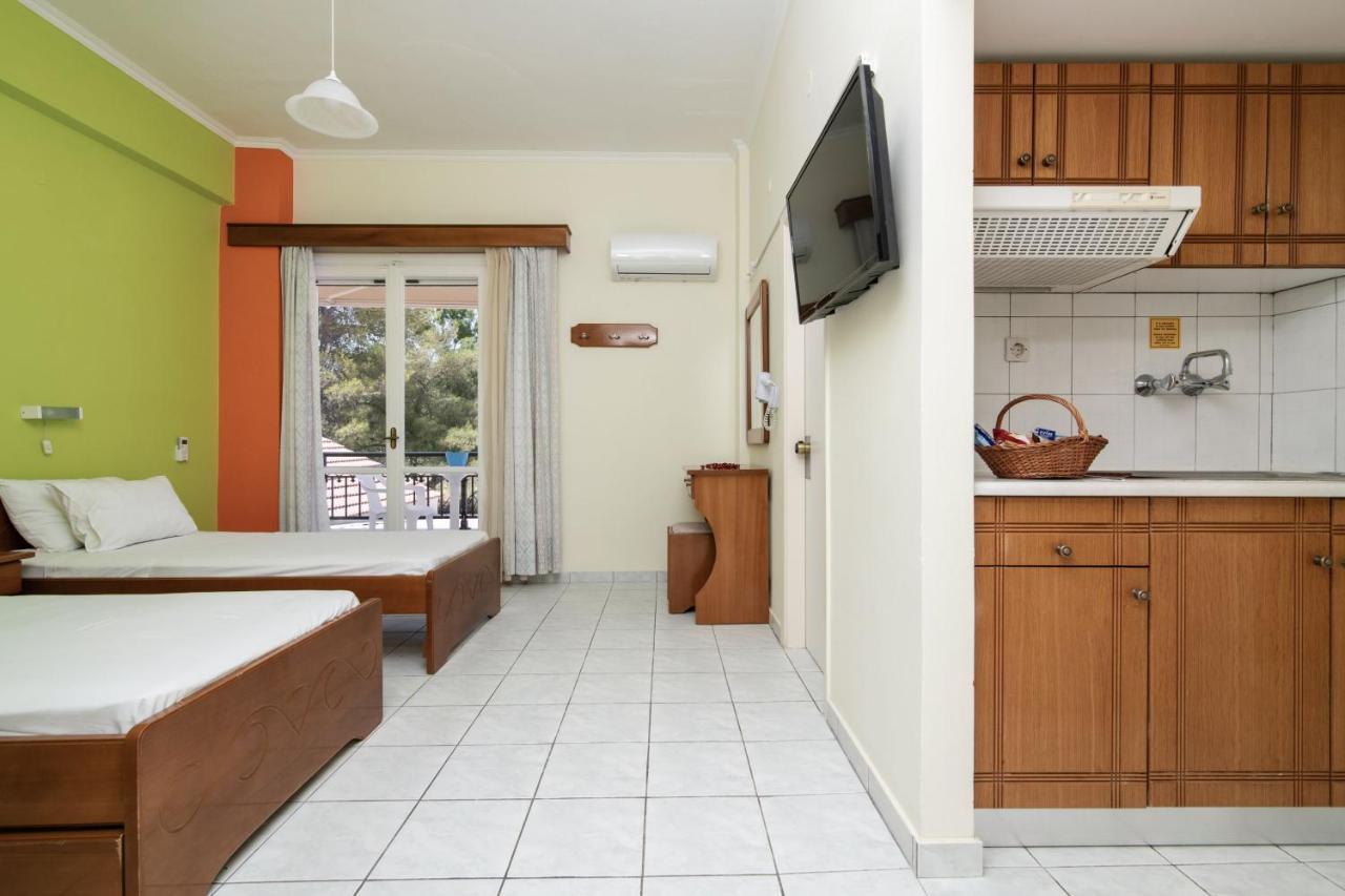 Sunbliss Studios & Apartments Alykes  Bagian luar foto