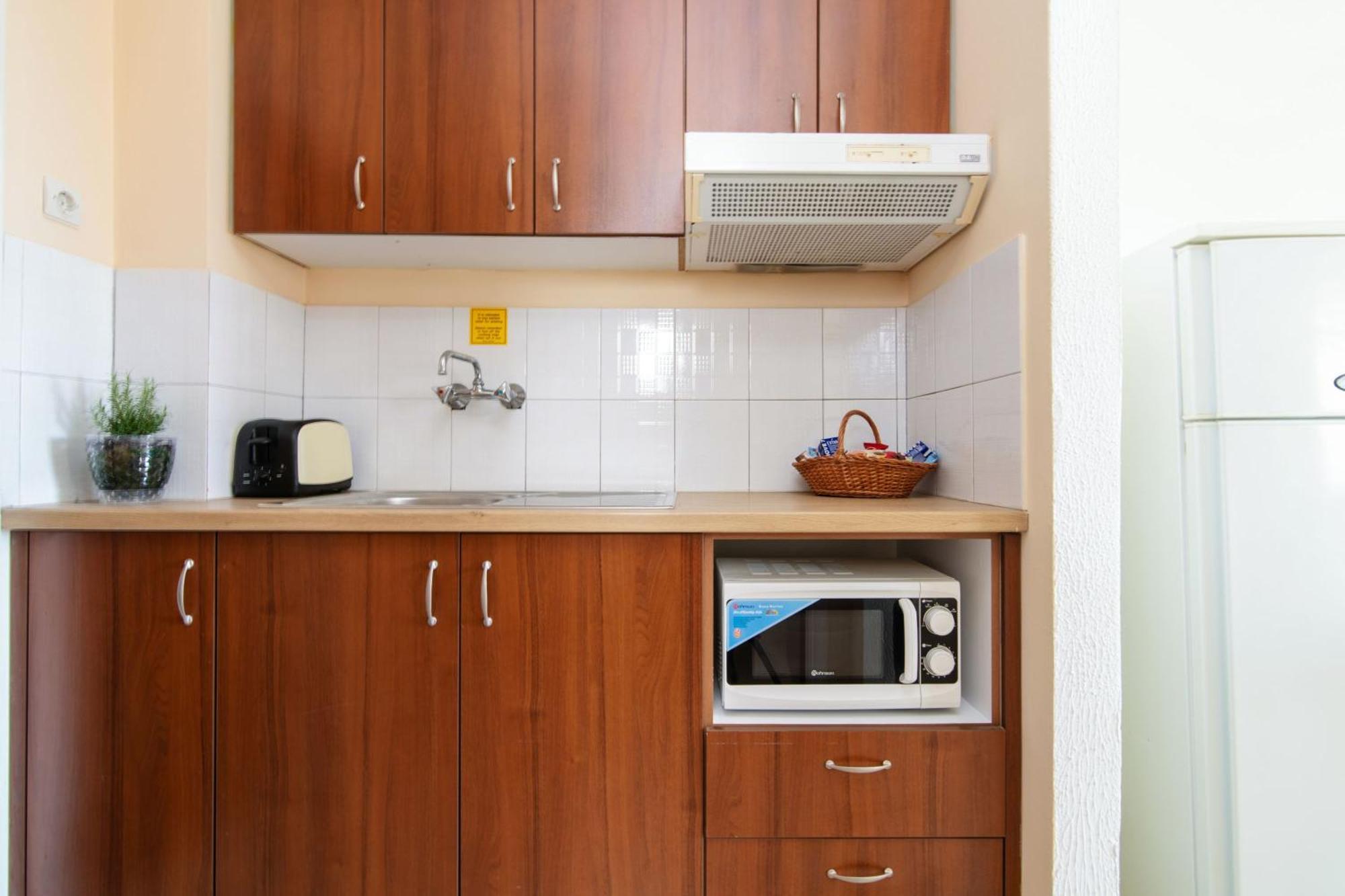 Sunbliss Studios & Apartments Alykes  Ruang foto