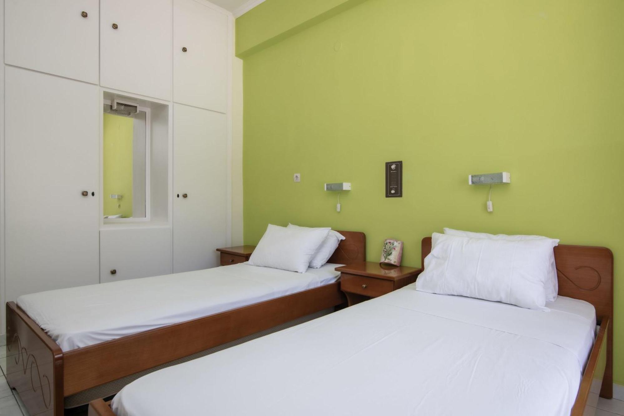 Sunbliss Studios & Apartments Alykes  Ruang foto