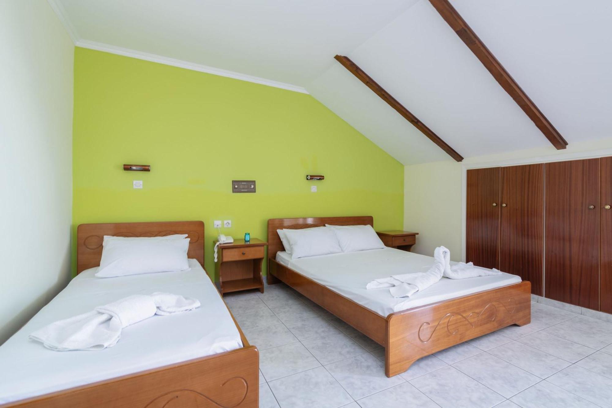 Sunbliss Studios & Apartments Alykes  Ruang foto