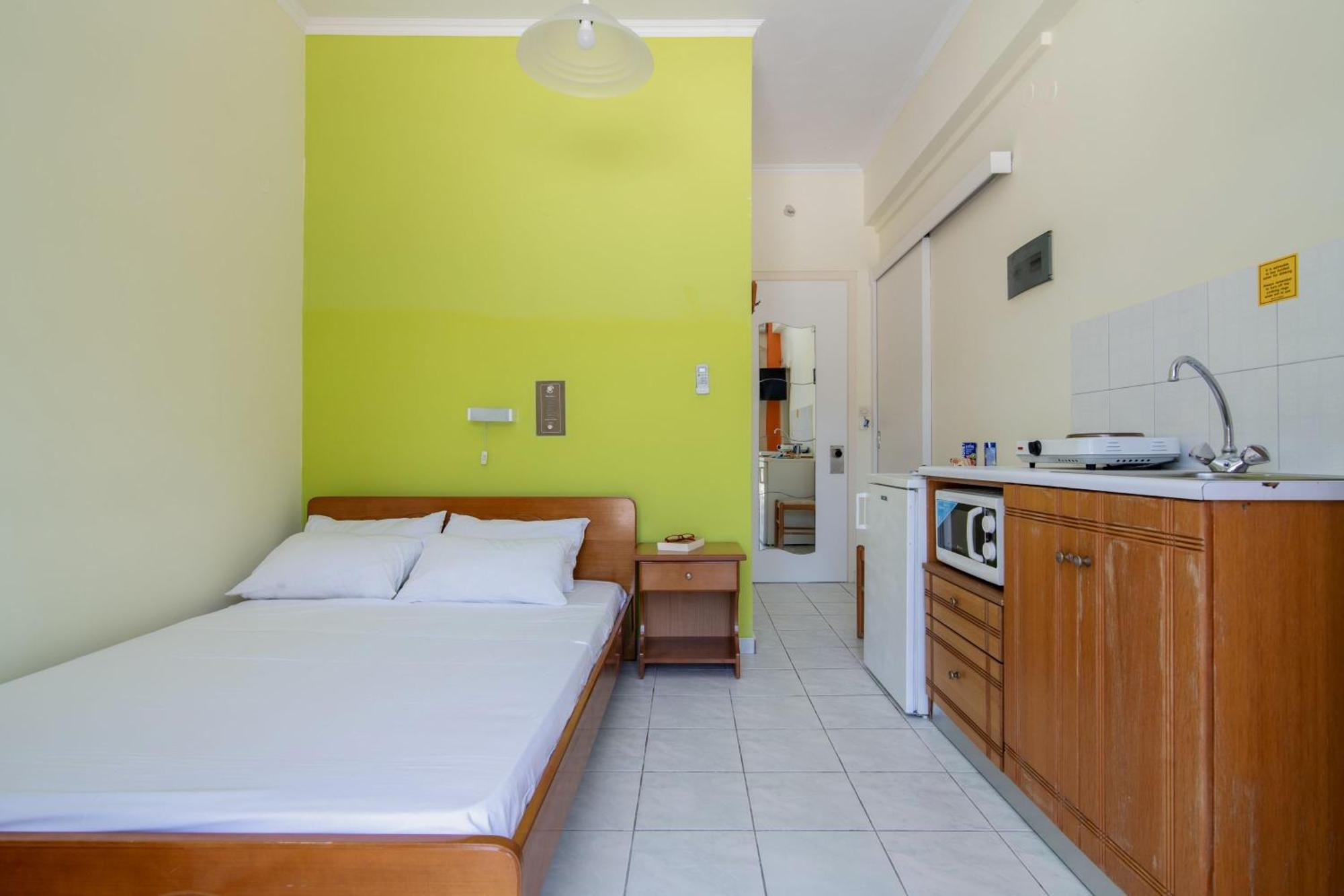Sunbliss Studios & Apartments Alykes  Ruang foto