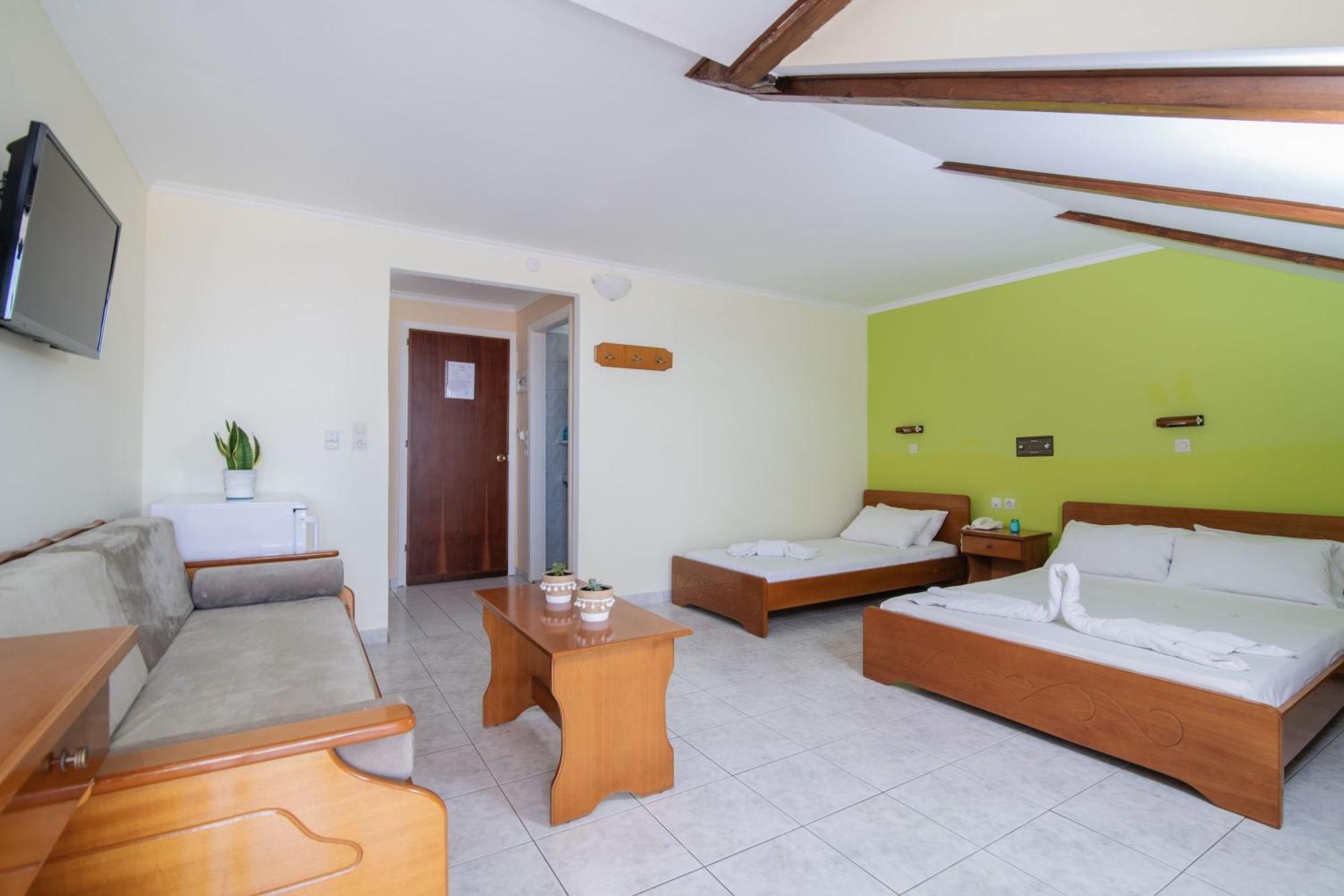 Sunbliss Studios & Apartments Alykes  Ruang foto
